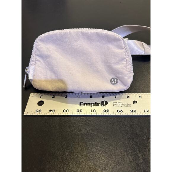 Lululemon Everywhere 1L Belt Bag see photos - Picture 2 of 8